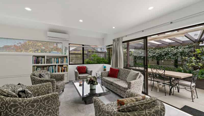 2/31 Paunui Street, Saint Heliers