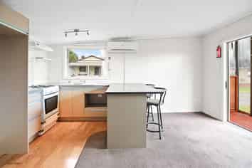 E10 473 Thames Coast Road, Te Puru