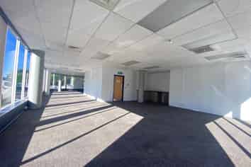 CBRE - Sunny Kalmia Street Office