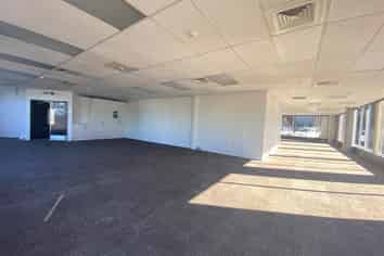 CBRE - Sunny Kalmia Street Office