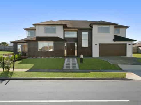 10 Artists Avenue, Beachlands