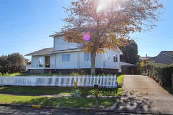 15 Taihiki Road, Clarks Beach