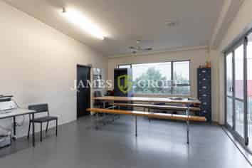 Heavy Wiri Warehouse Could Be Yours!