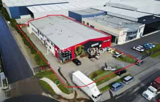 Heavy Wiri Warehouse Could Be Yours!