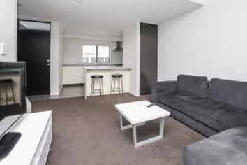 2/195 Massey St, Dinsdale