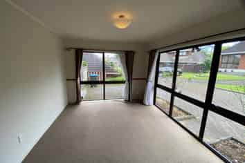 2/6 Waikato Pl, Meadowbank