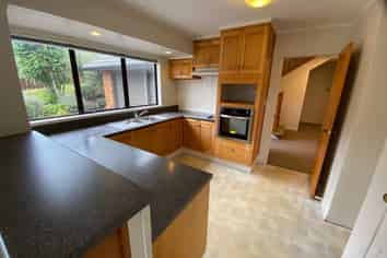 2/6 Waikato Pl, Meadowbank