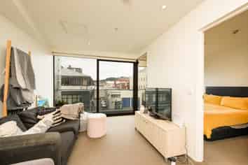 44/13 College Street, Te Aro