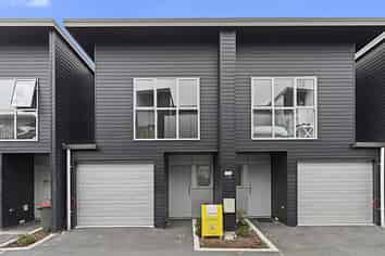 16/100 Knighton Rd, Hillcrest