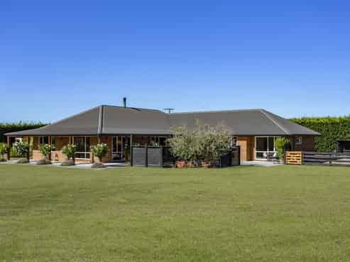 1095 Two Chain Road, Swannanoa