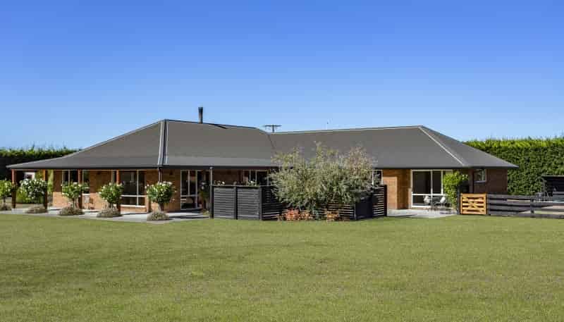 1095 Two Chain Road, Swannanoa