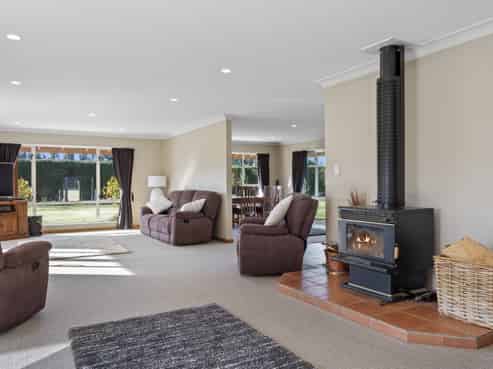 1095 Two Chain Road, Swannanoa