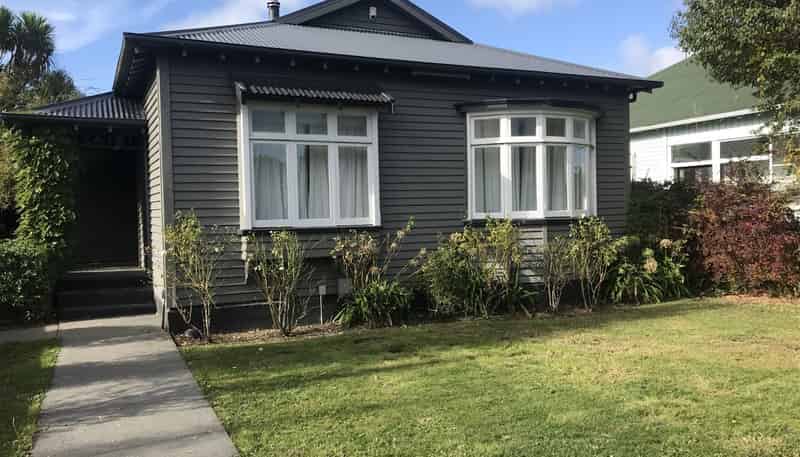 52 Woodville Street, Edgeware