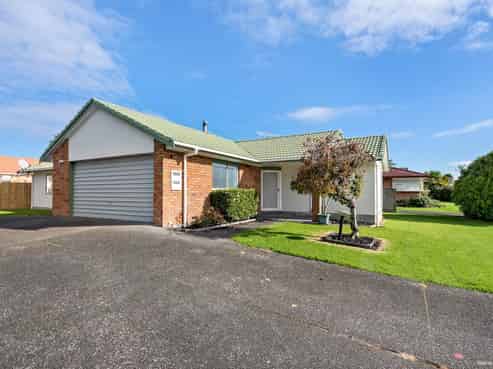 16 Maurice Borich Place, Henderson