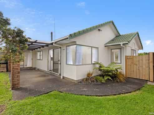 16 Maurice Borich Place, Henderson