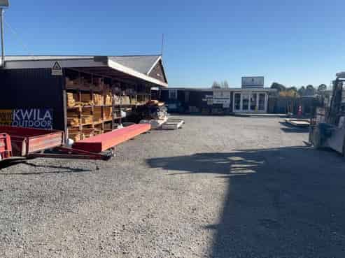 Prime site available to lease