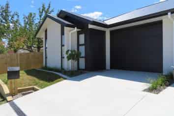 4/2 Opal Place, Chartwell