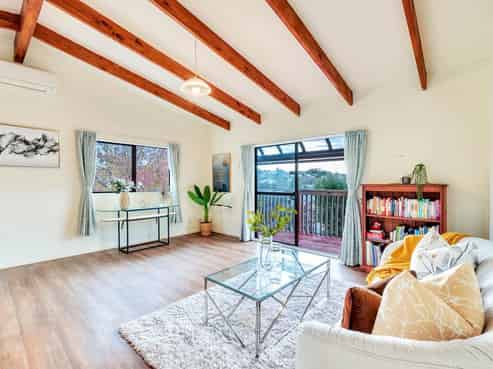 2/6a Inver Street, Glen Eden