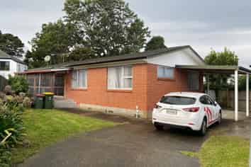 165 Edgewater Drive, Pakuranga