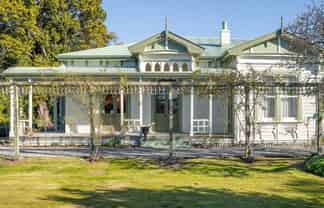 209 Kuratawhiti Street, Greytown