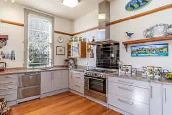 209 Kuratawhiti Street, Greytown