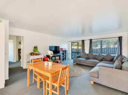 36 Carlas Way, Ranui