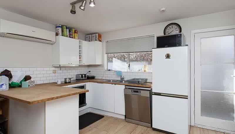 4/395 Gloucester Street, Linwood