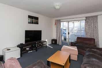 4/395 Gloucester Street, Linwood