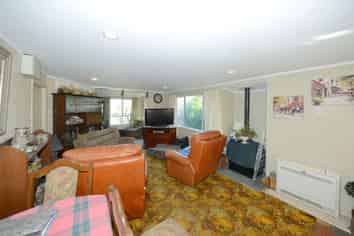 6 Savage Street, Kainga