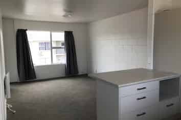 4/27 Cameron Road, Hillcrest