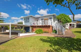 13 De Thiery Place, Pakuranga Heights