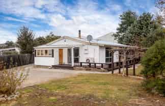 24 Domain Road, Ettrick, 