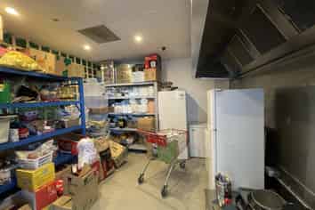 Restaurant with Car Parking!