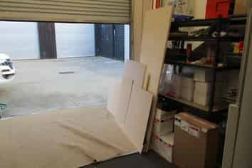 VERSATILE SMALL FRANKTON COMMERCIAL PREMISES