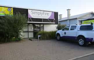 VERSATILE SMALL FRANKTON COMMERCIAL PREMISES