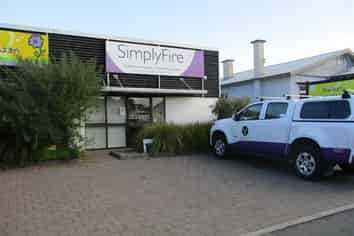 VERSATILE SMALL FRANKTON COMMERCIAL PREMISES