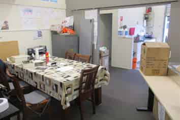 VERSATILE SMALL FRANKTON COMMERCIAL PREMISES