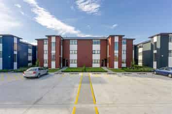 Government-Funded Investments – 9 Year Lease!