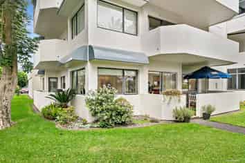 15B Puriri Avenue, Orewa