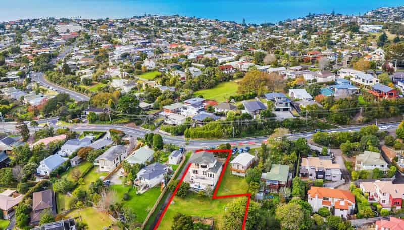 121 Browns Bay Road, Browns Bay