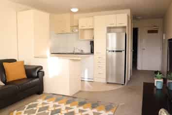 10/3c Harrison Road, Mount Wellington