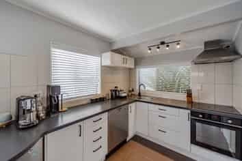 41A Ryan Crescent, Greenmeadows