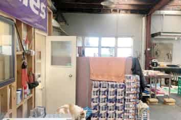 Iconic retail, warehouse & house for lease