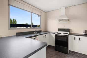 2/3 Greenpark Way, Greerton