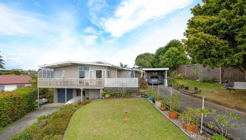 249 Royal Road, Massey
