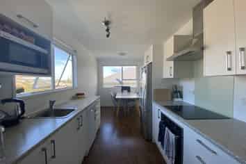 380 East Coast Road, Sunnynook