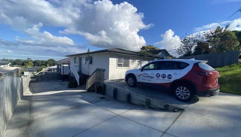 380 East Coast Road, Sunnynook