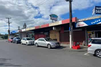 Rare Mt Roskill Retail