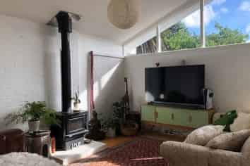 8 Vandeleur Avenue, Birkdale