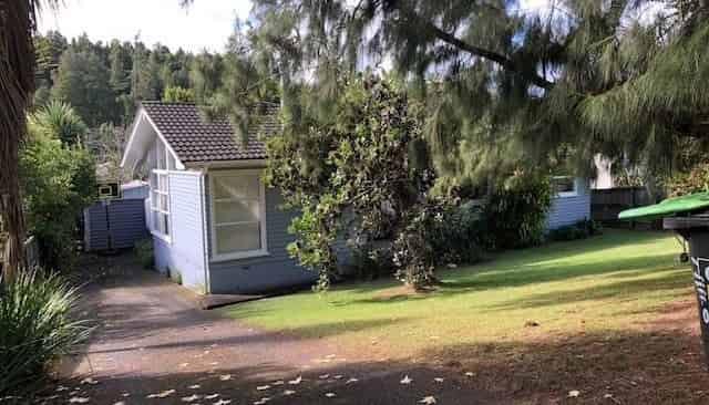 8 Vandeleur Avenue, Birkdale